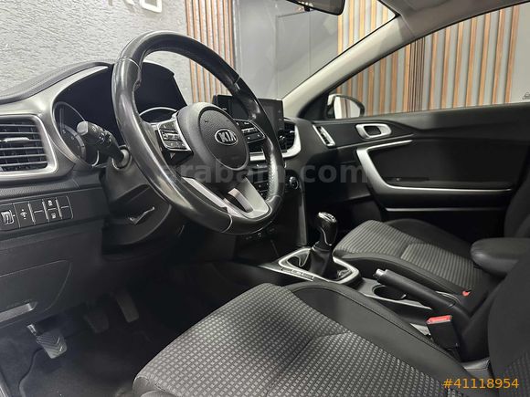HATASIZ BOYASIZ 2020 MODEL KİA CEED 1.0 TURBO COOL TEKNA