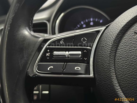 HATASIZ BOYASIZ 2020 MODEL KİA CEED 1.0 TURBO COOL TEKNA