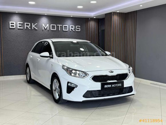 HATASIZ BOYASIZ 2020 MODEL KİA CEED 1.0 TURBO COOL TEKNA