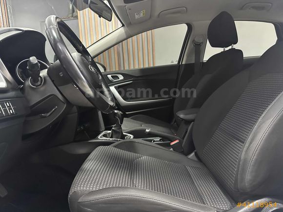 HATASIZ BOYASIZ 2020 MODEL KİA CEED 1.0 TURBO COOL TEKNA