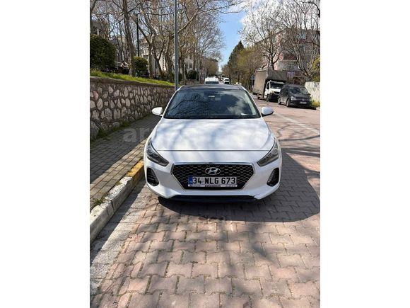 Sahibinden Hyundai i30 1.6 CRDi Elite Plus 2017 Model 