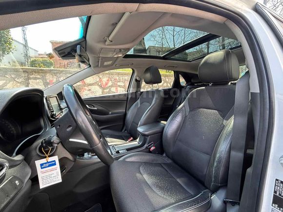 Sahibinden Hyundai i30 1.6 CRDi Elite Plus 2017 Model 