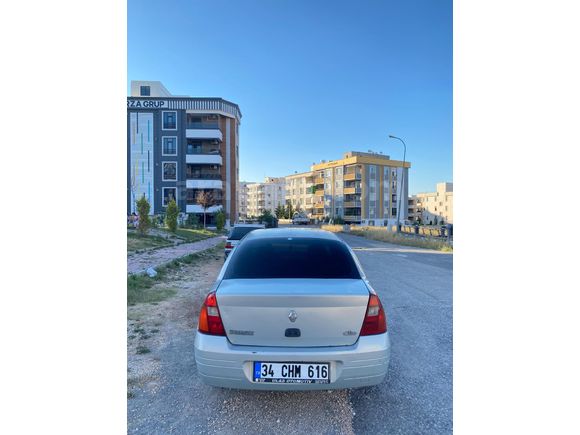 Sahibinden Renault Clio 1.4 RN 2001 Model
