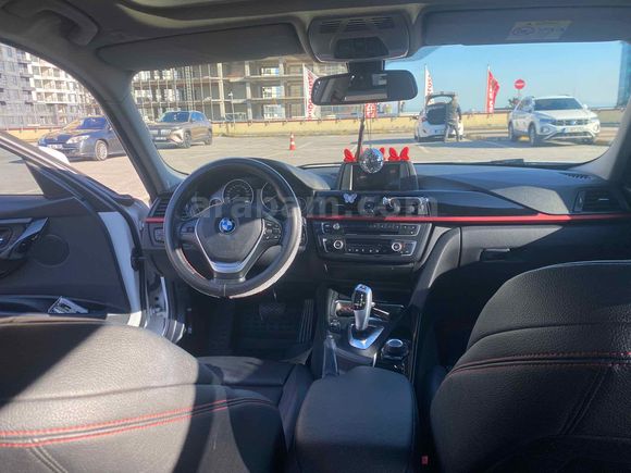 Sahibinden BMW 3 Serisi 320i ED Sport Line 2015 Model  145.000 km Beyaz