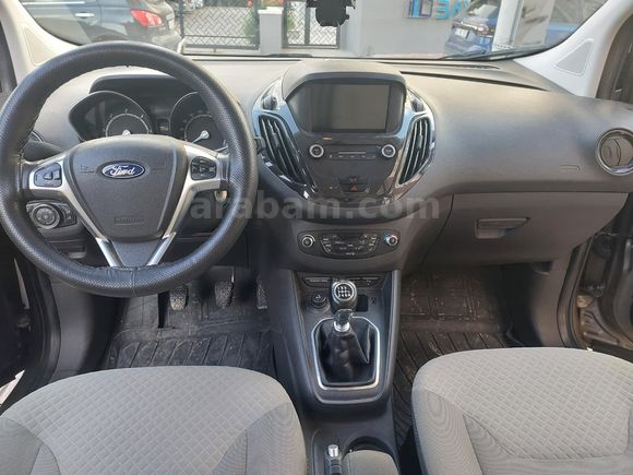 OTOMOBİL RUHSATLI HATASIZ DÜŞÜK KİLOMETRELİ 