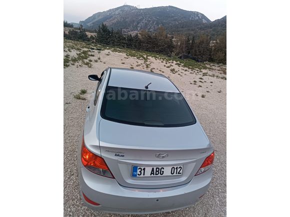 Sahibinden Hyundai Accent Blue 1.6 CRDI Mode Plus 2015 Model  148.000 km Gri