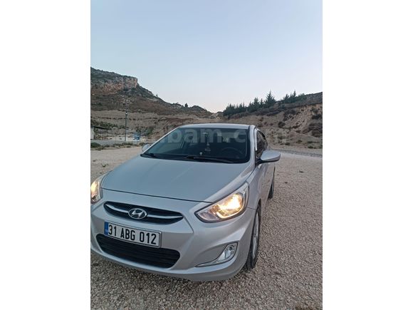 Sahibinden Hyundai Accent Blue 1.6 CRDI Mode Plus 2015 Model  148.000 km Gri