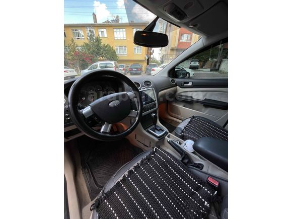 Sahibinden Ford Focus 1.6 Ghia 2006 Model 