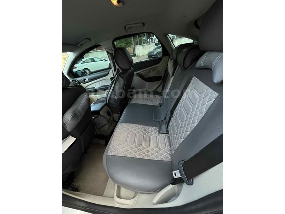 Sahibinden Ford Focus 1.6 Ghia 2006 Model 