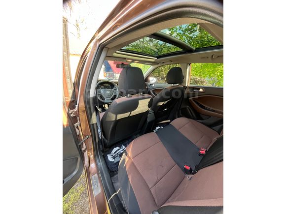 Sahibinden Hyundai i20 1.4 CRDi Style 2014 Model 