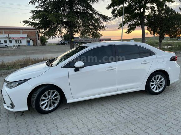 Boyasız Toyota Corolla 1.5 Dream 2021 Model 