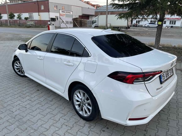Boyasız Toyota Corolla 1.5 Dream 2021 Model 