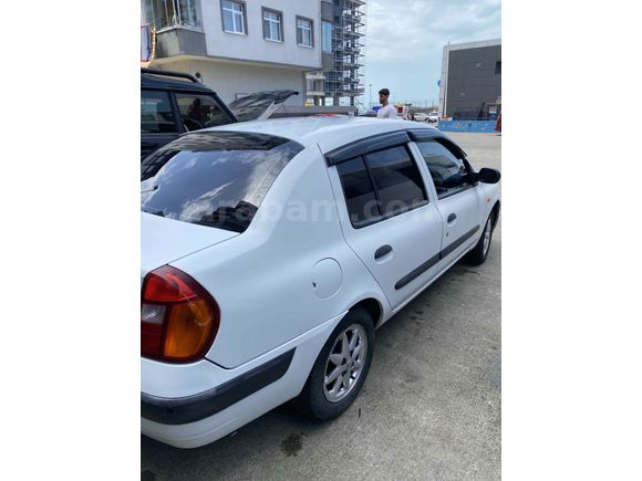 Sahibinden Renault Clio 1.4 Authentique 2004 Model 