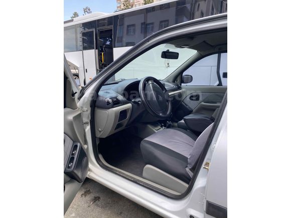 Sahibinden Renault Clio 1.4 Authentique 2004 Model 