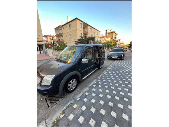 Sahibinden Ford Tourneo Connect 1.8 TDCI GLX 2010 Model  355.000 km Gri
