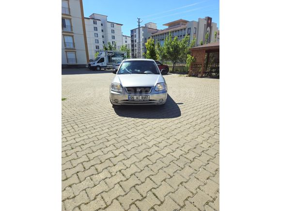 Sahibinden Hyundai Accent 1.3 Admire 2002 Model