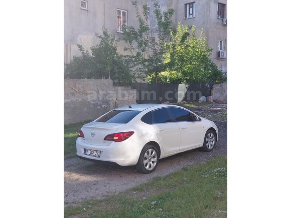 hatasız  1.6 dizel  136hp edişin Plas  Opel Astra