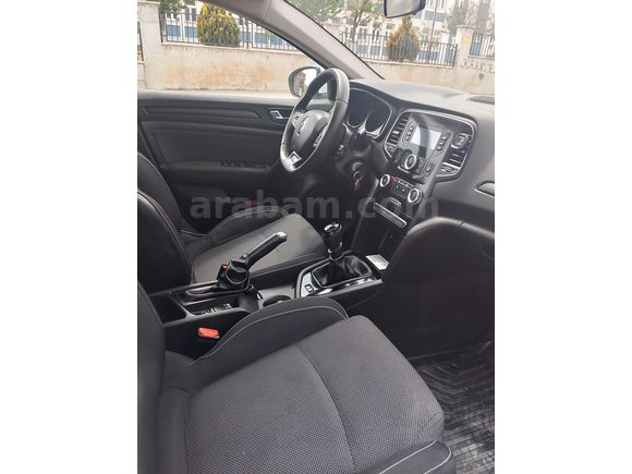 Sahibinden Renault Megane 1.6 Joy 2018 Model 