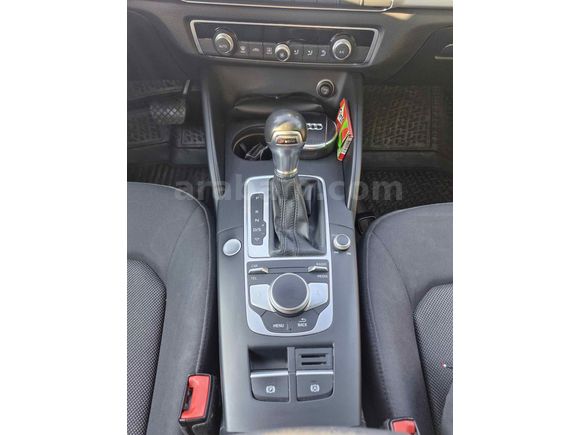 MEMURDAN DÜŞÜK KM MAKYAJLI AUDİ