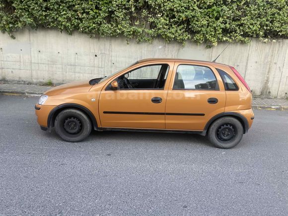 Galeriden Opel Corsa 1.2 Essentia 2004 Model İstanbul
