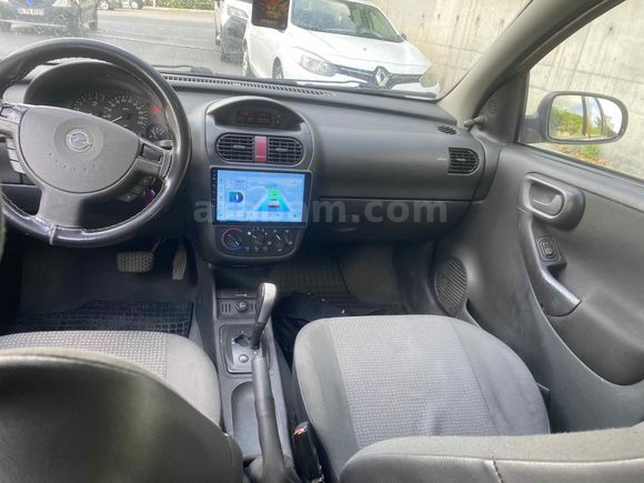 Galeriden Opel Corsa 1.2 Essentia 2004 Model İstanbul