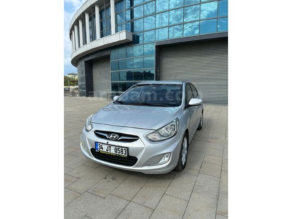 Sahibinden Hyundai Accent Blue 1.4 CVVT Mode Plus 2012 Model