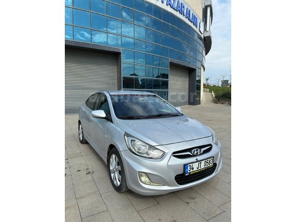 Sahibinden Hyundai Accent Blue 1.4 CVVT Mode Plus 2012 Model