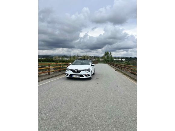 Sahibinden Renault Megane 1.3 TCe Icon 2020 Model 