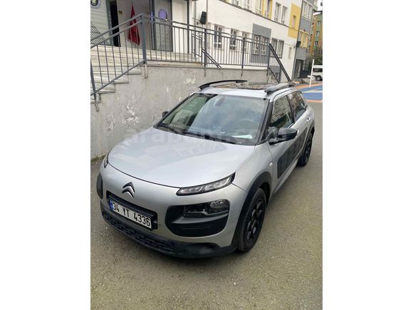 Sahibinden Citroen C4 Cactus 1.6 e-HDi Feel 2017 Model  140.000 km Gri (Gümüş)