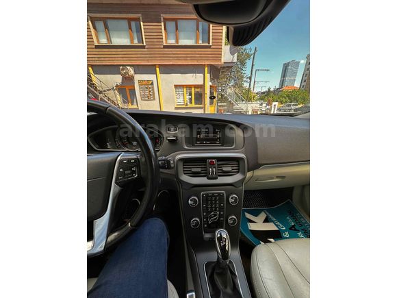 Sahibinden Volvo V40 1.6 D Premium 2015 Model 