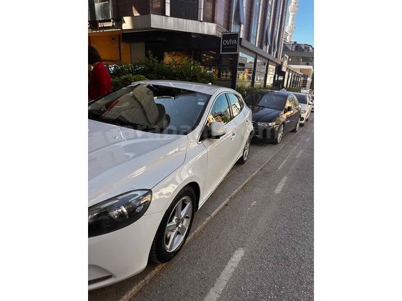 Sahibinden Volvo V40 1.6 D Premium 2015 Model 