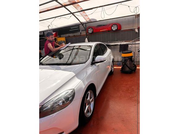 Sahibinden Volvo V40 1.6 D Premium 2015 Model 
