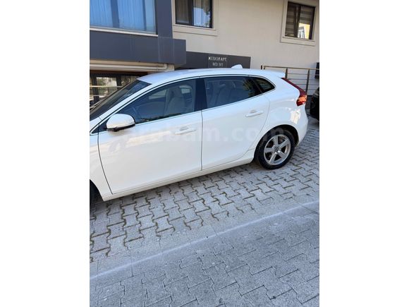 Sahibinden Volvo V40 1.6 D Premium 2015 Model 