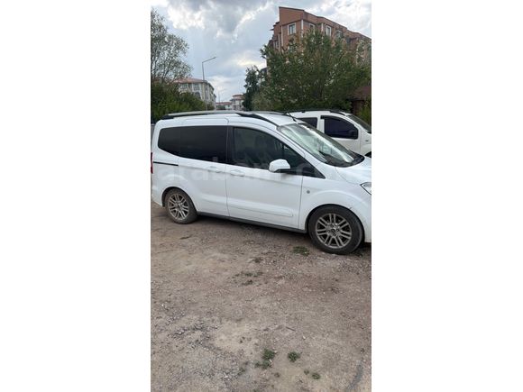 Sahibinden Ford Tourneo Courier 1.6 TDCi Titanium Plus 2017 Model 