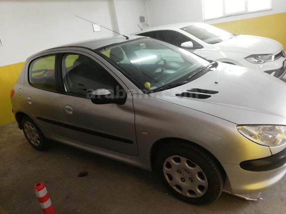 Sahibinden Peugeot 206 1.4 X-Line 2004 Model  70250 km Gri (metalik) HER ŞEYİ NET YAZDIM AÇIKLAMALARI OKUYUN
