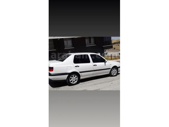 Sahibinden Volkswagen Vento 1.8 CL 1996 Model Ankara