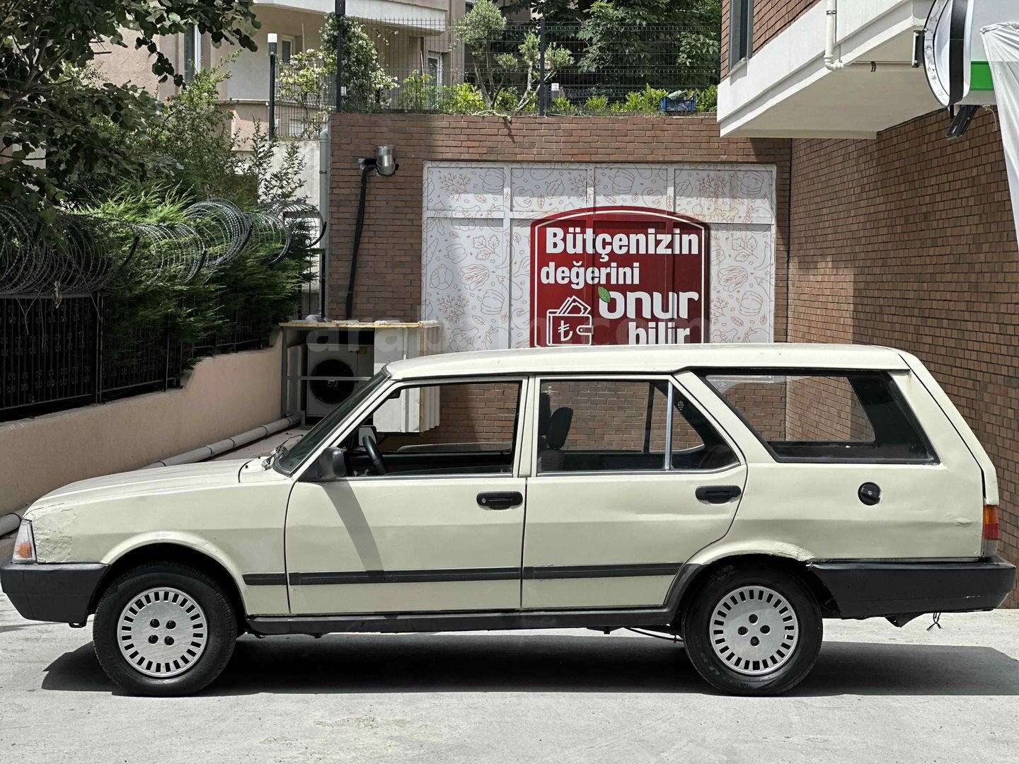 Galeriden Tofaş Kartal 5 Vites 1993 Model İstanbul 200.000 km Bej 5