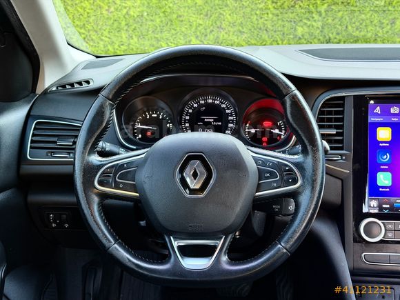 2020 Megane Sedan 1.5 BluedCi Touch Tesla Ekran