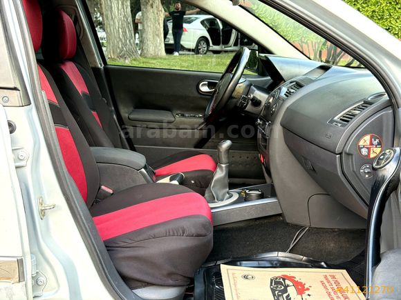 RENAULT MEGANE 1.5 DCİ DİNAMİC 2004 MODEL TEMİZ BAKIMLI ! ! !