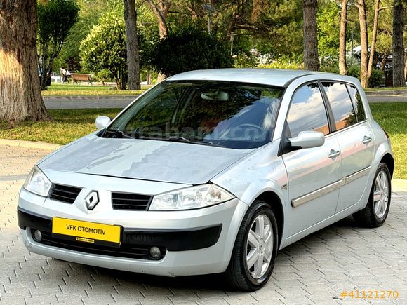 RENAULT MEGANE 1.5 DCİ DİNAMİC 2004 MODEL TEMİZ BAKIMLI ! ! !