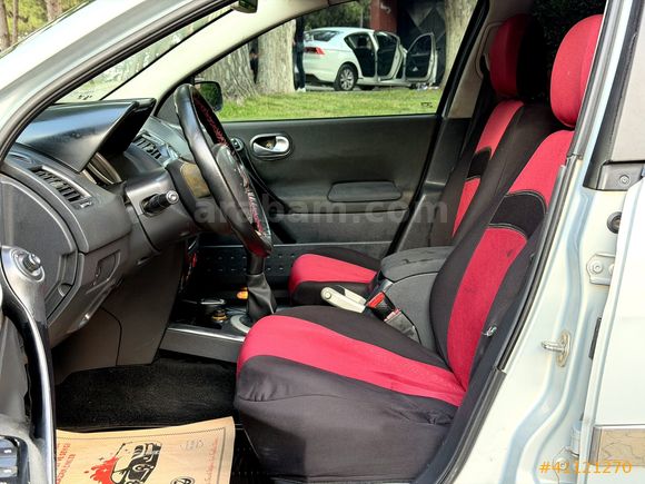 RENAULT MEGANE 1.5 DCİ DİNAMİC 2004 MODEL TEMİZ BAKIMLI ! ! !