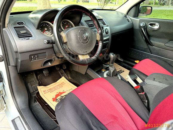 RENAULT MEGANE 1.5 DCİ DİNAMİC 2004 MODEL TEMİZ BAKIMLI ! ! !