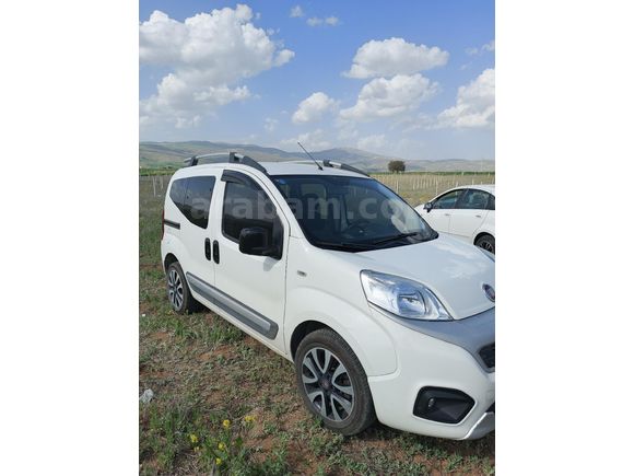 Sahibinden Fiat Fiorino Combi 1.3 Multijet Premio 2018 Model
