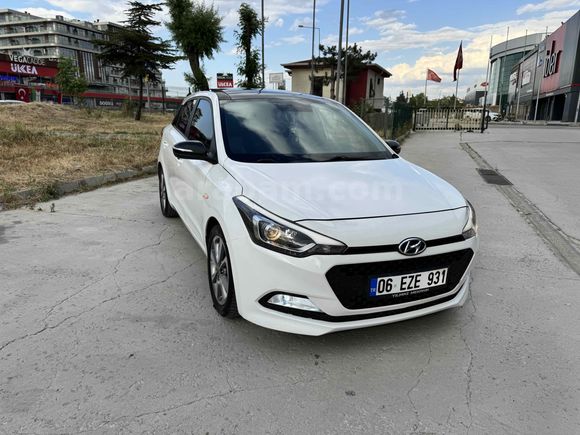 Sahibinden Hyundai i20 1.2 MPI Style 2015 Model 