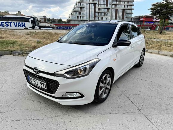 Sahibinden Hyundai i20 1.2 MPI Style 2015 Model 