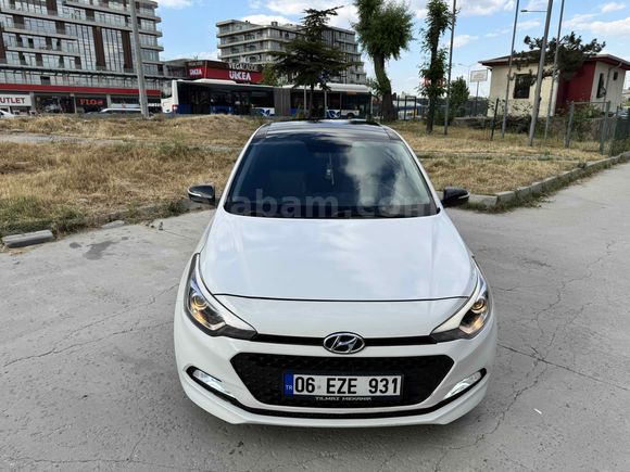 Sahibinden Hyundai i20 1.2 MPI Style 2015 Model 