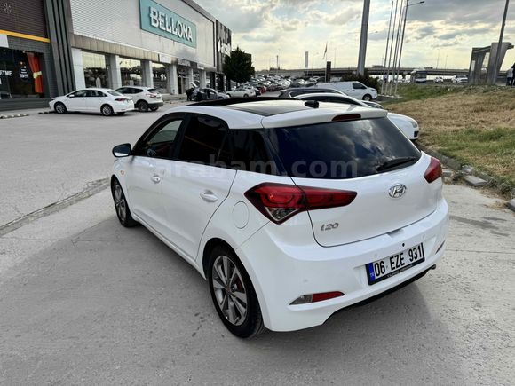 Sahibinden Hyundai i20 1.2 MPI Style 2015 Model 