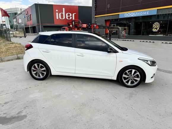Sahibinden Hyundai i20 1.2 MPI Style 2015 Model 