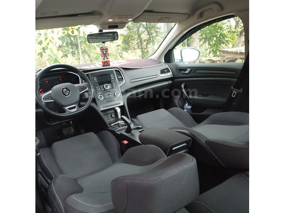 Sahibinden Renault Megane 1.3 TCe Joy 2022 Model