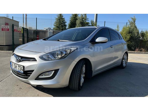 Sahibinden Hyundai i30 1.6 CRDi Style 2013 Model 
